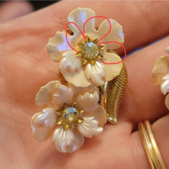 Vintage Coro pink spring flowers necklace and earrings // 1950s ***read*** - Picture 11 of 11